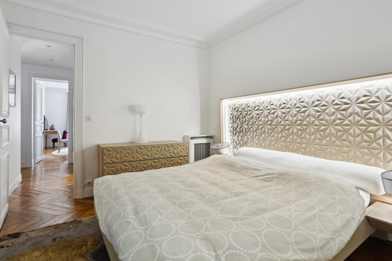 2 Bedroom Luxurious Apartment Next To Arc De Triumphe Paris Exterior foto